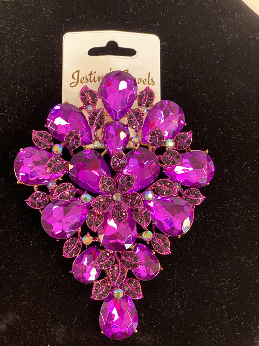 QUEENS BROOCH PURPLE